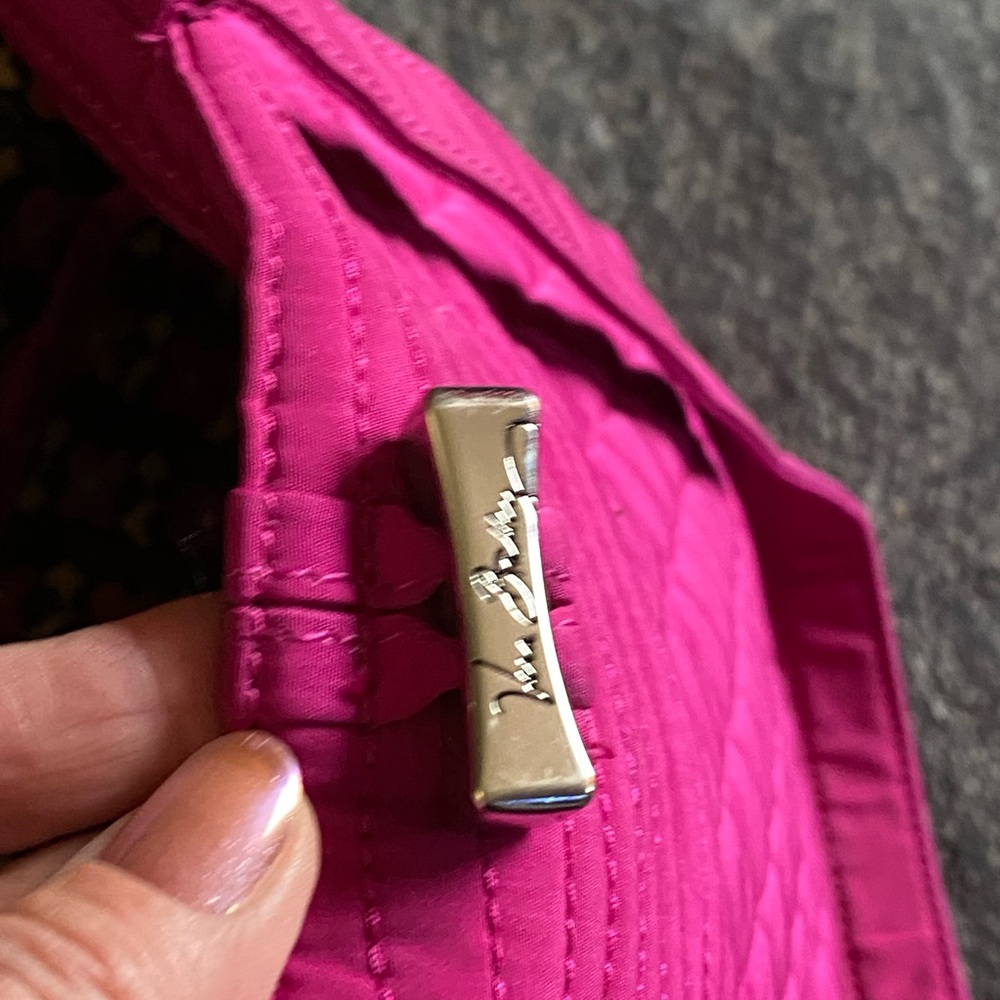 Vera Bradley large bucket tote mad, quilted fuchsia pink - Picture 9 of 10